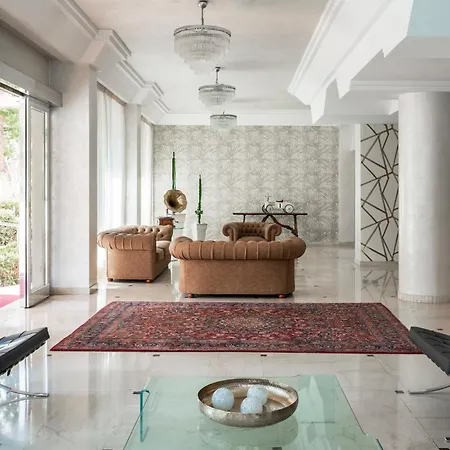 日光酒店 酒店 4*