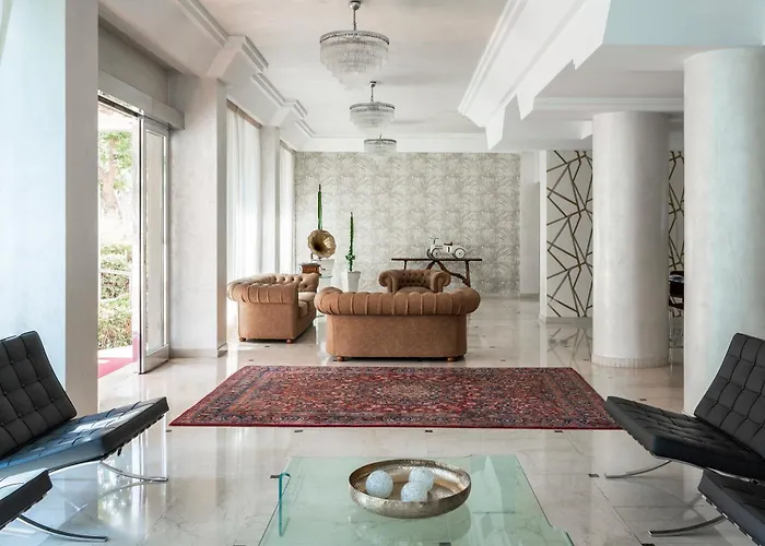 Du Soleil מלון 4*