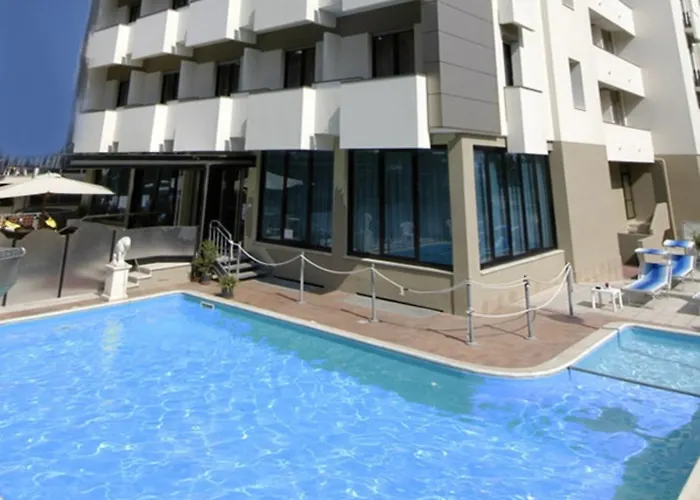 Du Soleil 4* רימיני