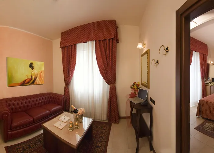 מלון Du Soleil 4*