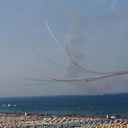 מלון Du Soleil 4*